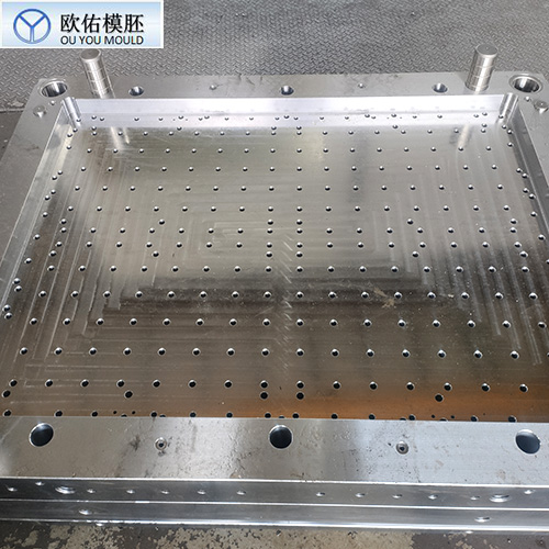 大型?？?/></a></div>
        <p class=